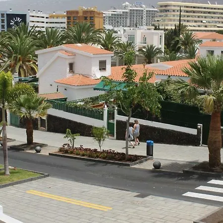 Los Geranios Apartment *